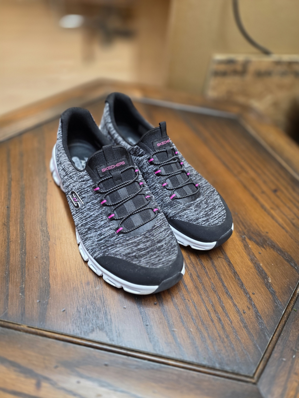 Skechers Glide Step Persistence Sneakers